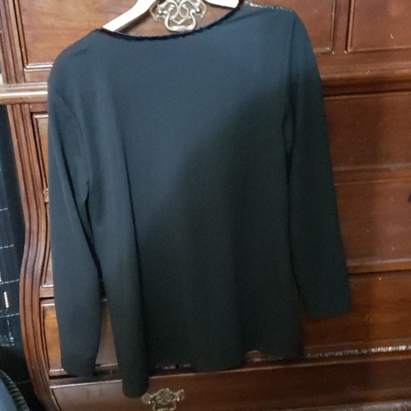 Top - Picture 2 of 2